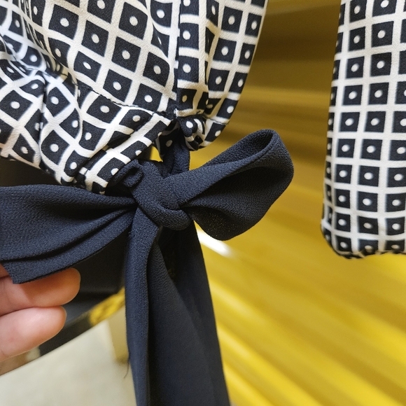 MICHAEL KORS LONG SLEEVES TOP - Picture 3 of 8